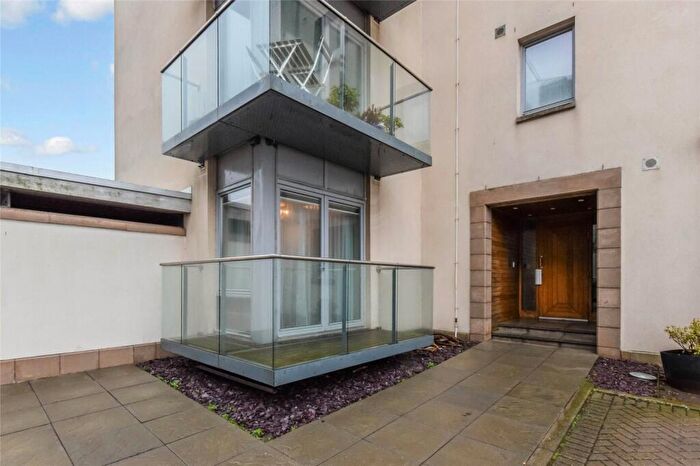 2 Bedroom Flat For Sale In Links Parade, Carnoustie, Angus, DD7