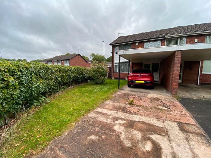 3 Bedroom Town House To Rent In Hey Road, Huyton, Liverpool, L36