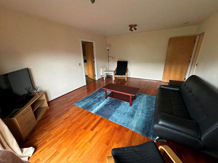 3 Bedroom Apartment To Rent In Bournbrook Court, Selly Oak, B5