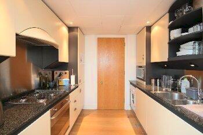 2 Bedroom Apartment To Rent In Berkeley Tower, Canary Riverside, Canary Wharf, London, E14