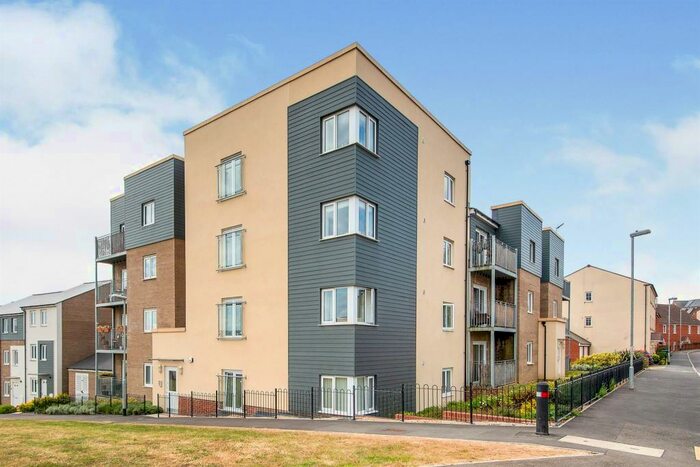 2 Bedroom Apartment To Rent In Shackleton Road, Yeovil, BA21