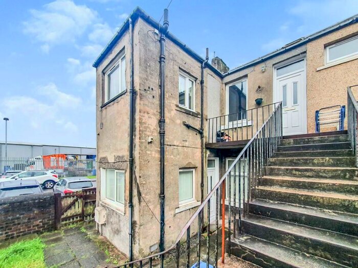 2 Bedroom Flat To Rent In Parker Terrace, Leven, Fife, KY8