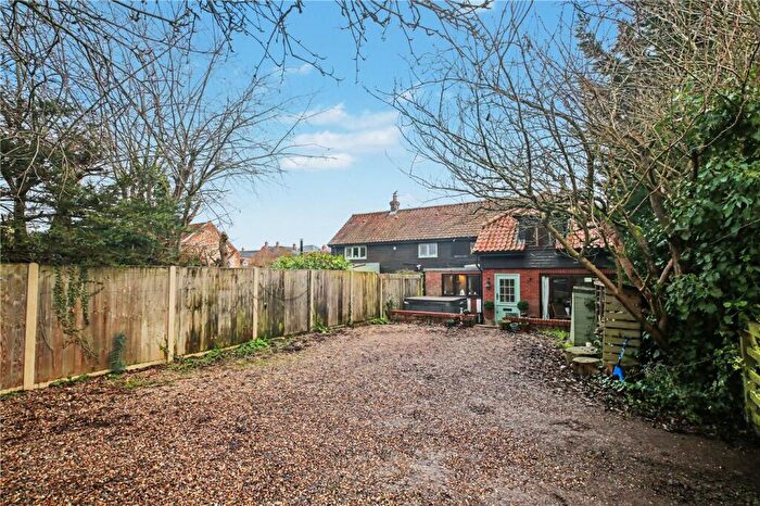 4 Bedroom End Of Terrace House For Sale In The Paddock, Trowse, Norwich, Norfolk, NR14
