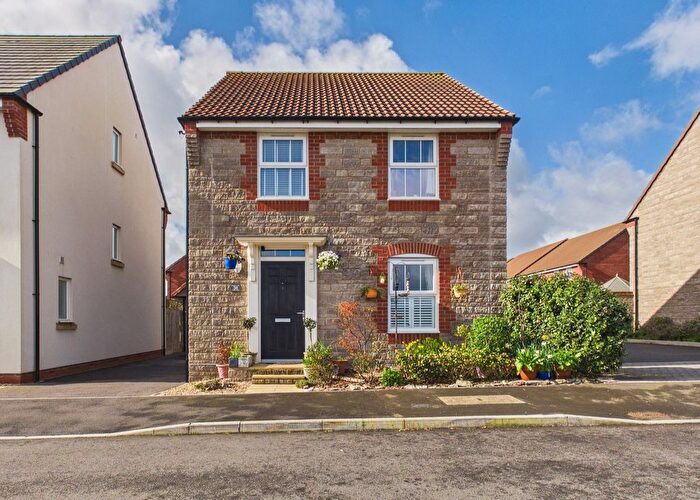 4 Bedroom Detached House For Sale In Foxglove Road, Somerton, TA11