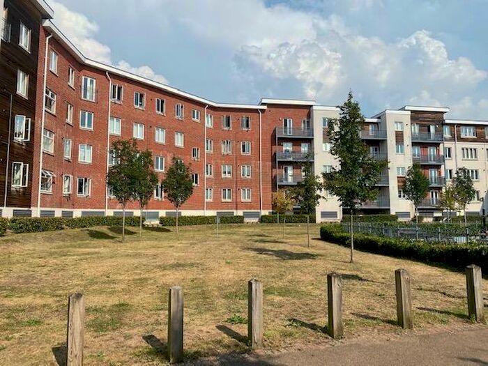 1 Bedroom Apartment To Rent In Oldfield Road, Maidenhead, SL6