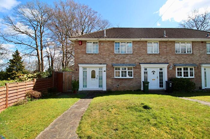 3 Bedroom Terraced House For Sale In Ingersley Rise, West End, SO30