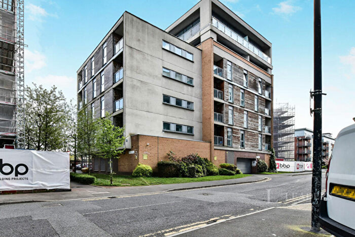 1 Bedroom Flat To Rent In Elmira Way, Salford, Greater Manchester, M5