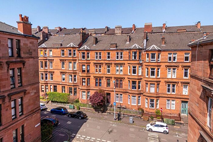 2 Bedroom Apartment For Sale In White Street, Partick, Glasgow, G11