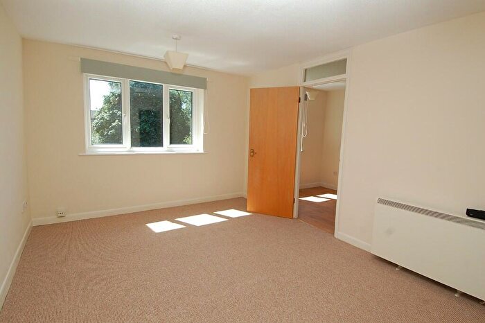1 Bedroom Flat For Sale In Weymouth Court, Walcot, Bath, BA1