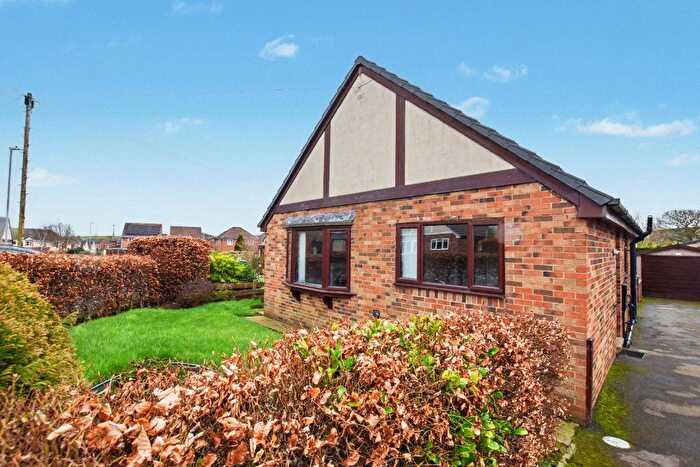 2 Bedroom Bungalow For Sale In Steeple Avenue, Grange Moor, Wakefield, West Yorkshire, WF4