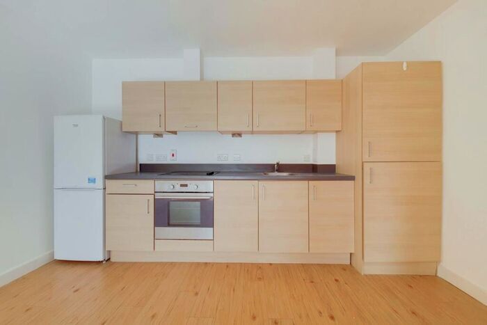 1 Bedroom Flat To Rent In Heritage Avenue, Colindale, London, NW9