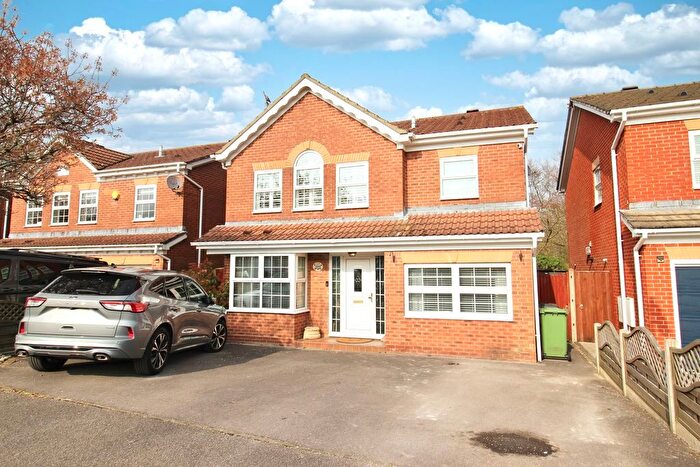 4 Bedroom Detached House For Sale In Marlborough Gardens, Hedge End, SO30