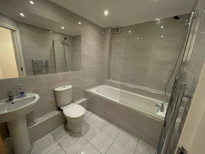2 Bedroom Apartment To Rent In Belvedere House, Ullet Road, L8