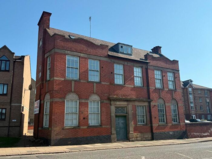 2 Bedroom Apartment For Sale In Henry Bird Way, Southbridge, Northampton, NN4