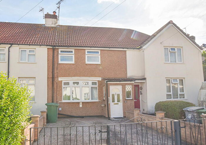 2 Bedroom Terraced House For Sale In Valley Road, Wirral, CH62