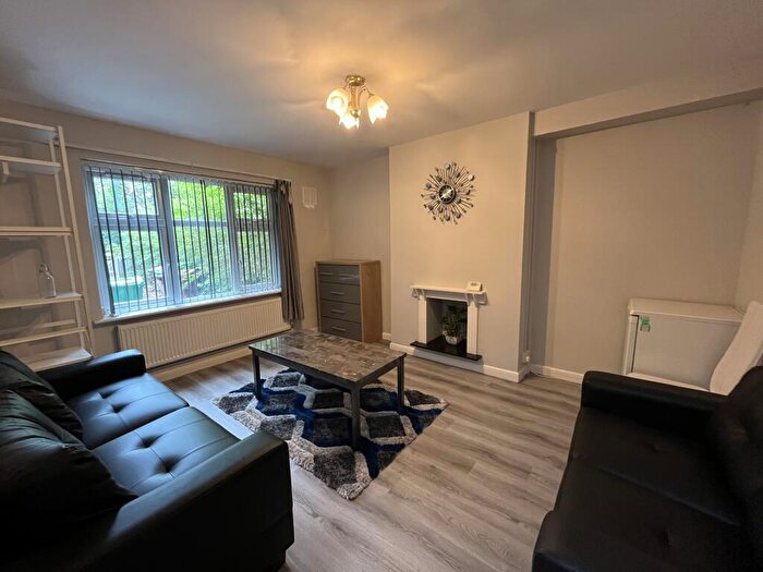 1 Bedroom House To Rent In House Share, Woodside Road, Nottingham, NG9