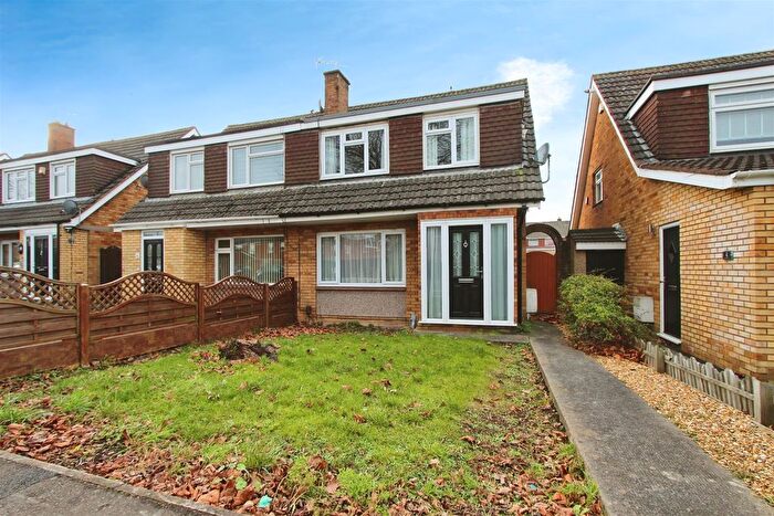 3 Bedroom Property To Rent In Ashwicke, Whitchurch, Bristol, BS14