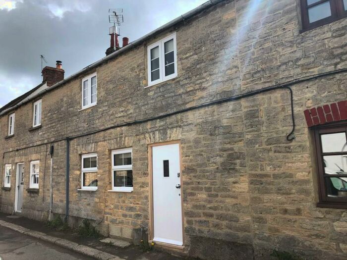 3 Bedroom Cottage To Rent In Lowell Place, Witney, OX28