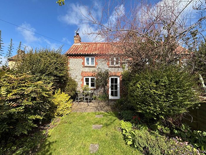 2 Bedroom Cottage To Rent In Lower Gresham, NR11