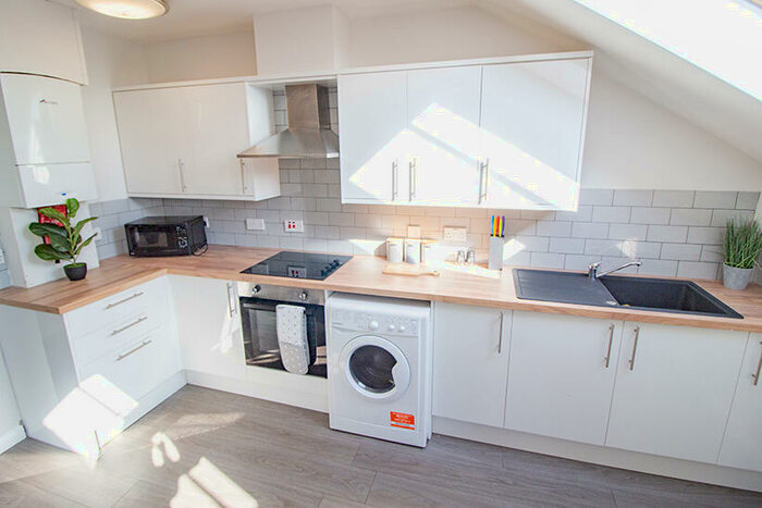 1 Bedroom Flat To Rent In Room, D, Mansfield Road, Nottingham, NG1