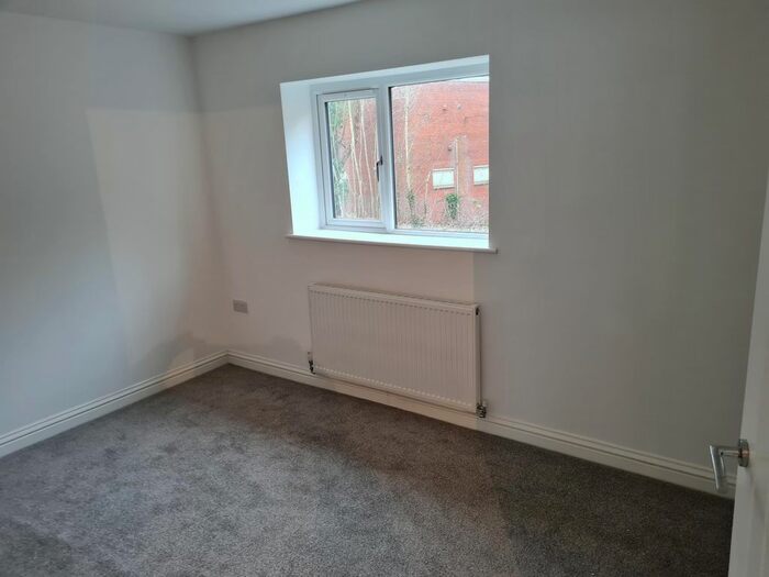 2 Bedroom Flat To Rent In Thompson Terrace, Askern, Doncaster, DN6