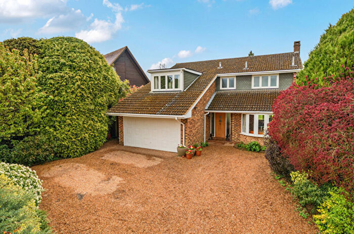 4 Bedroom Detached House For Sale In Pewley Hill, Guildford, Surrey, GU1