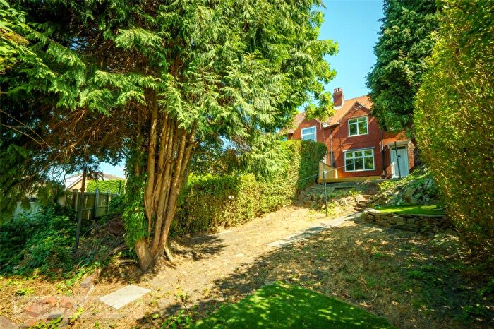 3 Bedroom Semi Detached House For Sale In Wakefield Road, Fenay Bridge, Huddersfield, West Yorkshire, HD8