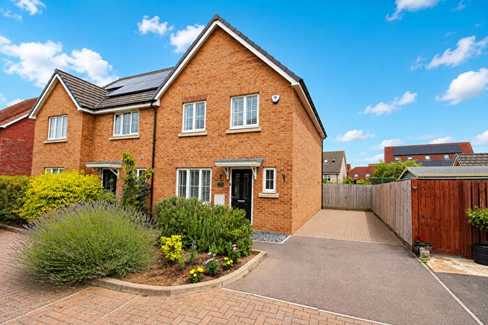 3 Bedroom Semi-Detached House For Sale In Harrier Leys, Bedford, MK42