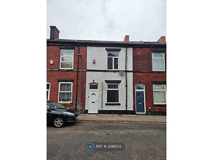 3 Bedroom Terraced House To Rent In Howard Street, Radcliffe, Manchester, M26