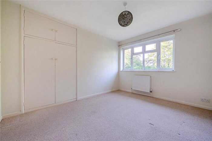 5 Bedroom Detached House To Rent In Church Street, Alton, Hampshire, GU34