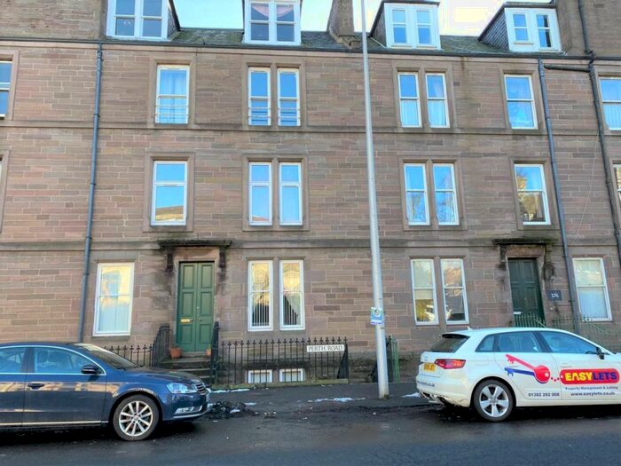 2 Bedroom Flat To Rent In Perth Road, DD2