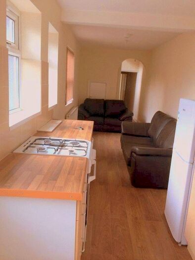 5 Bedroom Terraced House To Rent In Gristhorpe Road, Birmingham, B29