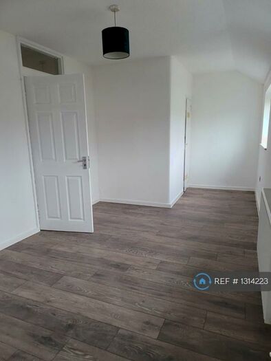 3 Bedroom Terraced House To Rent In Wolverton Road, Stanmore, HA7