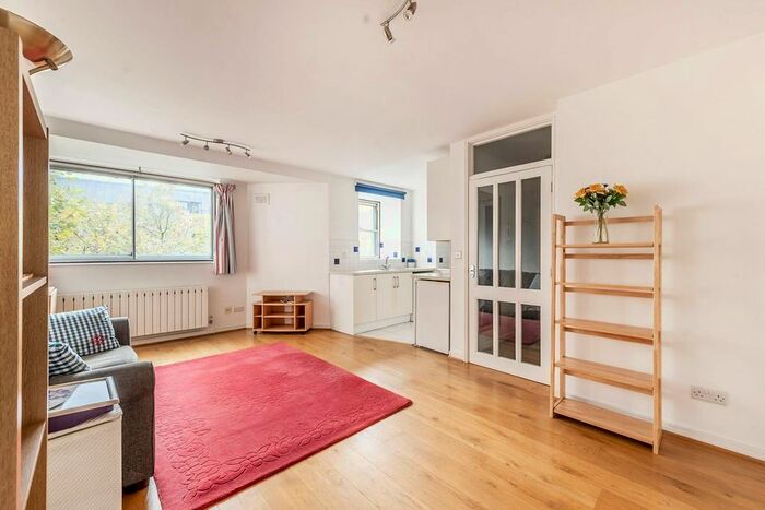 Studio To Rent In Cromwell Road, Kensington, London, SW5