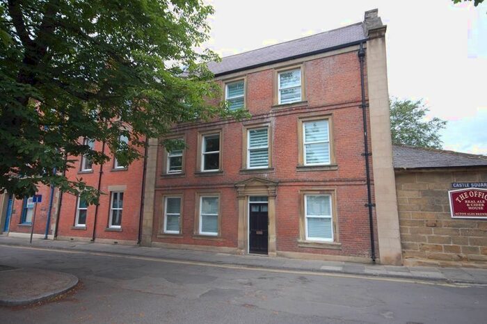 2 Bedroom Flat To Rent In Castle Square, Morpeth, NE61