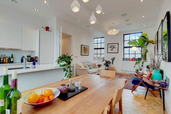 2 Bedroom Flat To Rent In Spa Road, Bermondsey, London, SE16