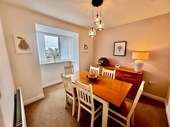 3 Bedroom End Of Terrace House For Sale In Neptune Road, Wellingborough, NN8