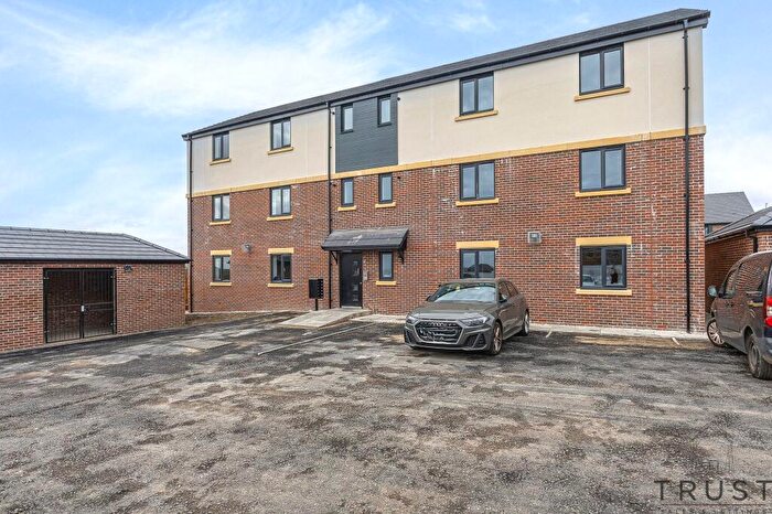 2 Bedroom Apartment To Rent In Howley Avenue, Morley, LS27