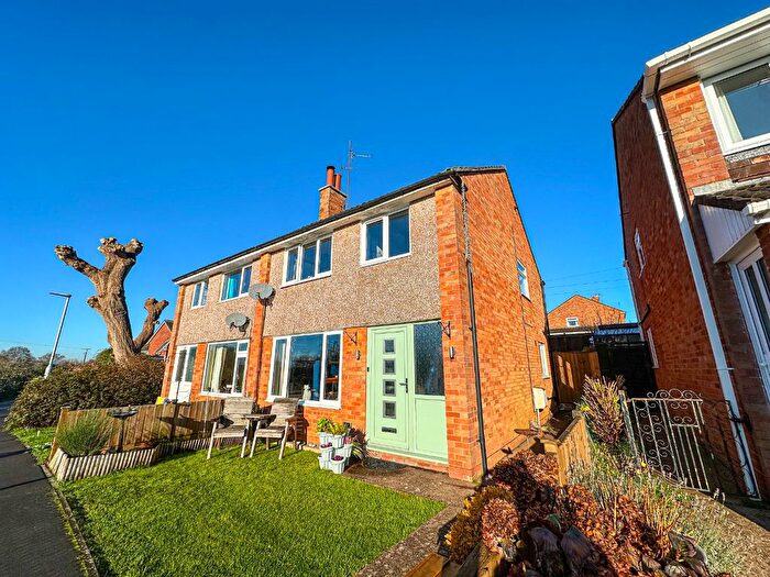 3 Bedroom Semi-Detached House For Sale In Crufts Meadow, Creech St. Michael, Taunton, TA3