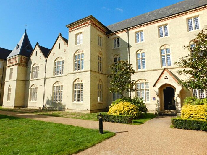 2 Bedroom Apartment For Sale In Fairfield Hall, Hertfordshire Wing, Kingsley Avenue, Fairfield, SG5