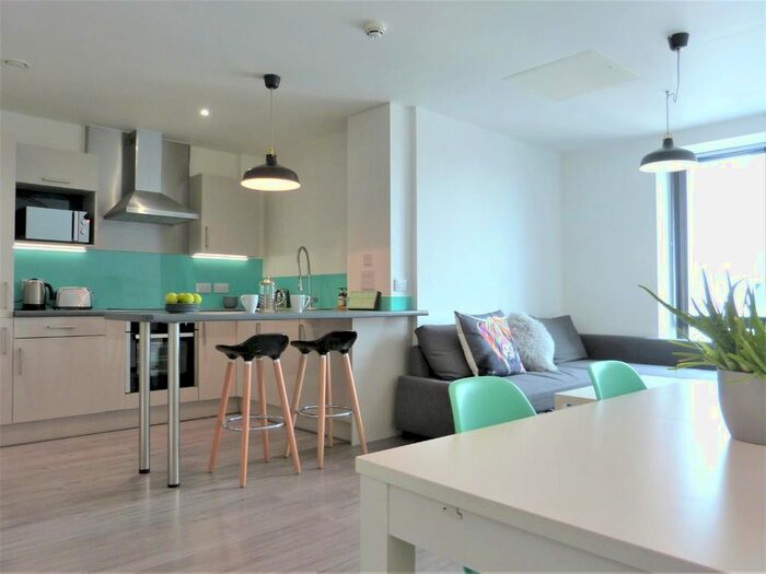 3 Bedroom Flat To Rent In Flat, Aspire House, PL1