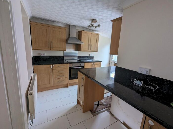3 Bedroom End Of Terrace House For Sale In School Street, Tonyrefail, Porth, CF39
