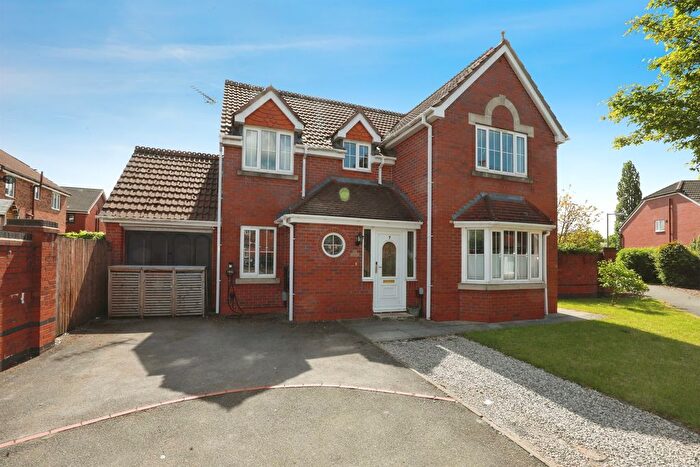 4 Bedroom Detached House For Sale In Wyche Close, Rudheath, Northwich, CW9