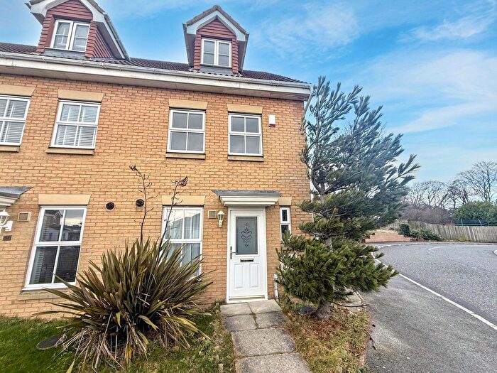 3 Bedroom Town House To Rent In St. Marks Court, Westerhope, Newcastle Upon Tyne, NE5