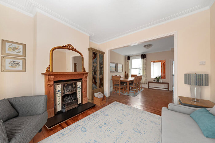 3 Bedroom House For Sale In Eastcombe Avenue, London, SE7