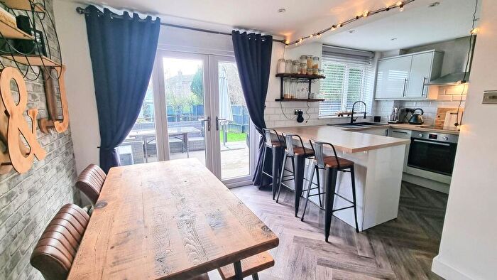 3 Bedroom End Of Terrace House For Sale In Brookway, Lindfield, RH16