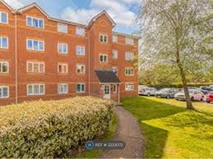 1 Bedroom Flat To Rent In Ascot Court, Aldershot, GU11