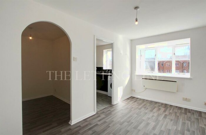 1 Bedroom Apartment To Rent In Bren Court, Enfield, Middlesex, EN3