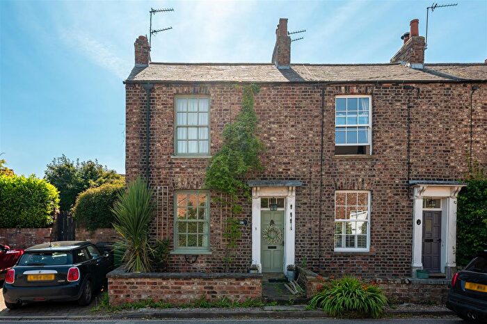 2 Bedroom End Of Terrace House For Sale In Front Street, Naburn, York, YO19