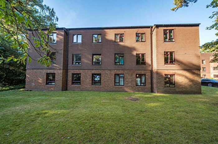 2 Bedroom Apartment To Rent In Dawsmere Close, Camberley, GU15